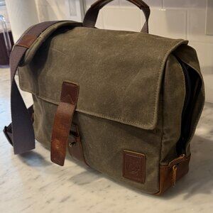 Nutsac Tacsac 11 laptop/messenger bag